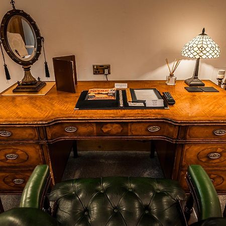 The Alamo Guest House Глазгоу Екстериор снимка