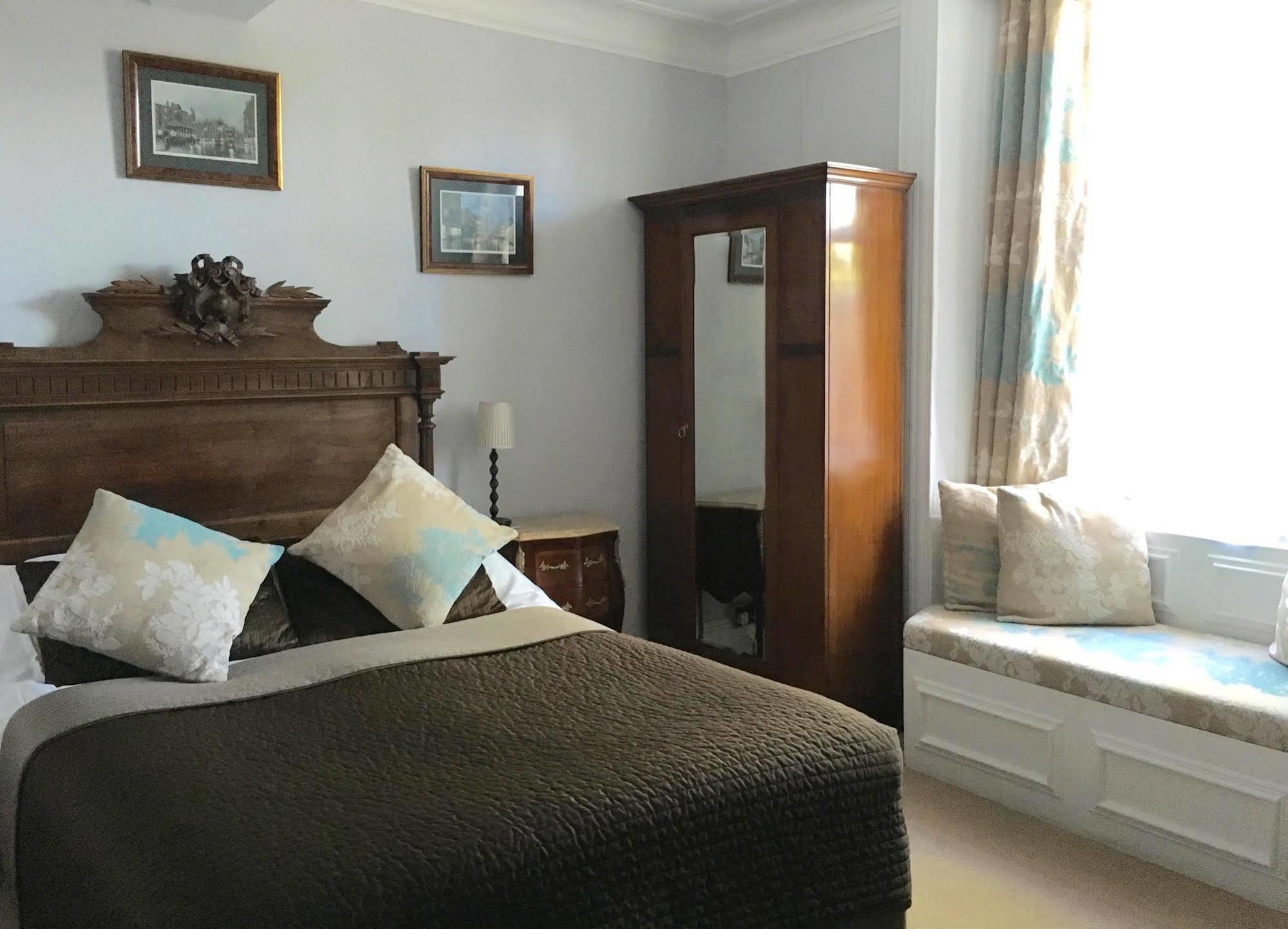 The Alamo Guest House Глазгоу Екстериор снимка